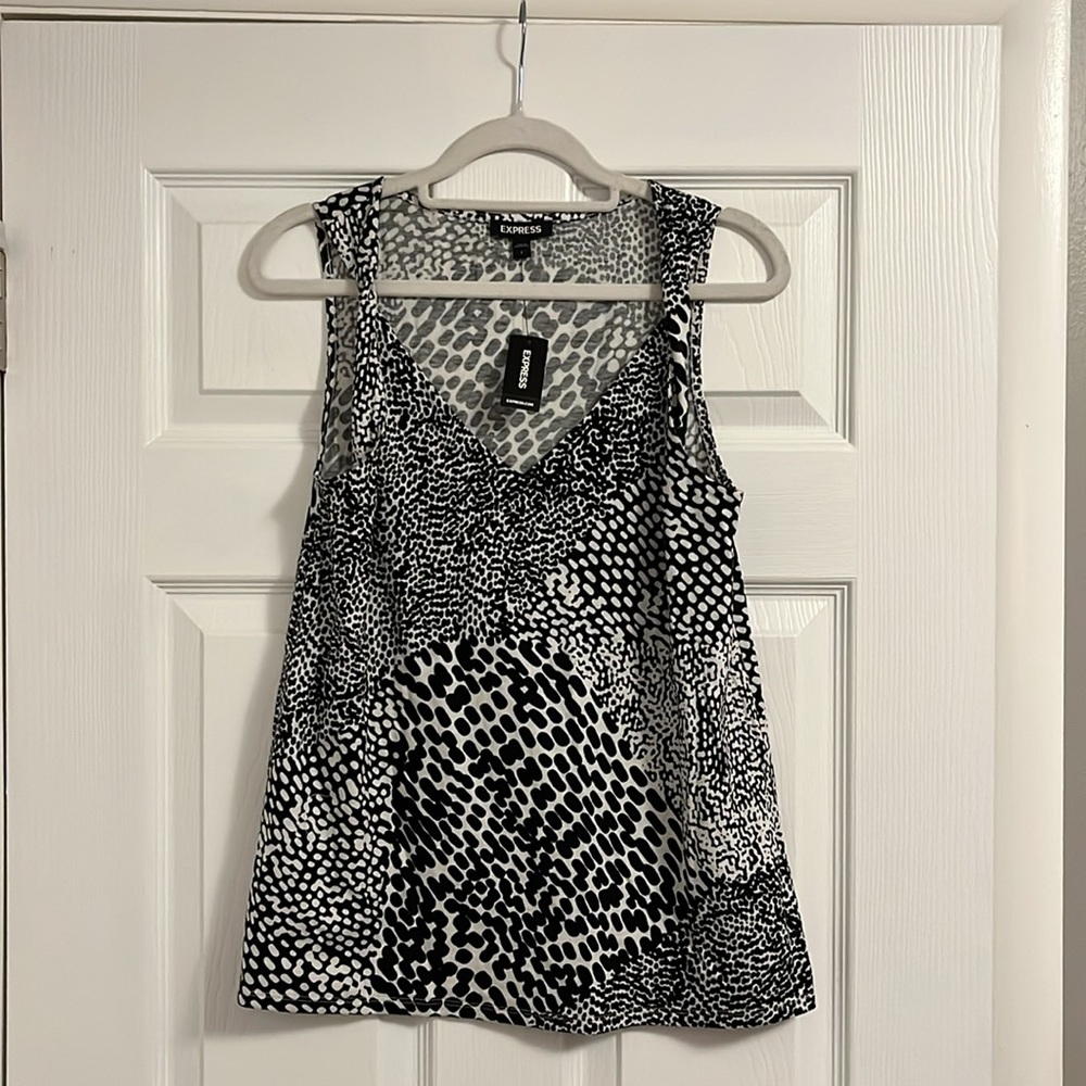 V-Neck Twist Strap Tank Top Varied Pattern